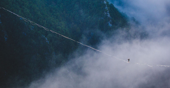 Those who know more about risks are often better able to deal with them. | Photo: AdobeStock / zhukovvvlad