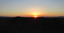 Sonnenaufgang in der Wüste, Foto: N. Riemer