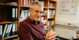 Prof. Christoph Schroeder im Porträt.