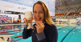 Mit dem Anspruch, immer alles zu geben, hat Maike Naomi Schnittger inzwischen mehrfache Weltrekordhalterin es auch im Studium immer wieder geschafft. Foto: privat/Schnittger