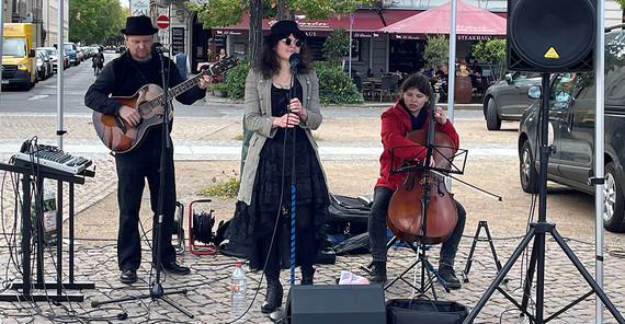 Die Band Zirko Soni spielte zum Empfang.