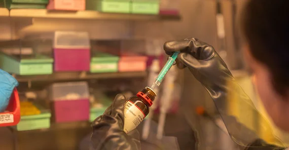 Lösungsmittel für organische Halbleitermoleküle.