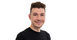 Kopfporträt eines jungen Mannes