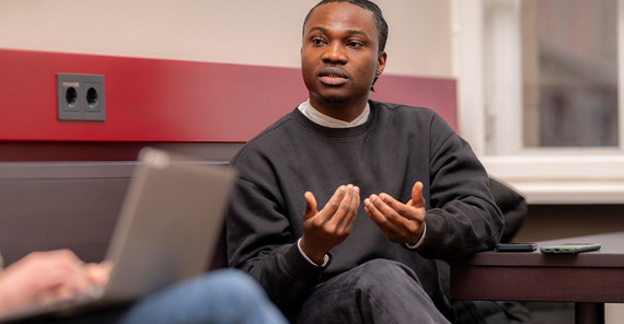 Timilehin Ogunnusi Timilehin Ogunnusi während des Interviews.