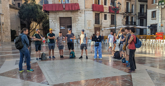 Plaza de la Virgen, Valencia