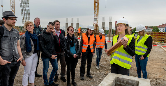 Prof. Dr. Ulrike Lucke, Geschäftsführende Leiterin des Instituts für Informatik und Computational Science bei der Grundsteinlegung des Institutsneubaus in Golm. Foto: Tobias Hopfgarten.
