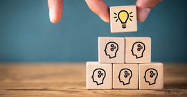 Es handelt sich um ein Symbolbild zum Thema "Bildung". Das Foto ist von AdobeStock/fotogestoeber.