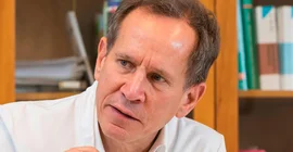 Prof. Dr. Georg Ebersbach, Chefarzt der Neurologischen Fachklinik für Bewegungsstörungen/Parkinson in Beelitz-Heilstätten. Foto: Dietmar Gust.