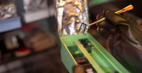 Solarzelle in Briefmarkengröße