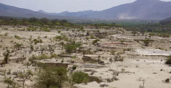 The Olorgesailie Basin in the Kenya Rift Valley, part of the Eastern Branch of the East African Rift System. In the background the high topography of the Rift’s border faults. | Photo: Corinna Kalich, University of Potsdam