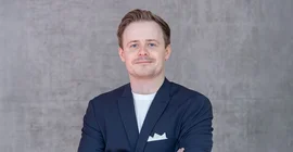 Christoph M. Abels im Porträt