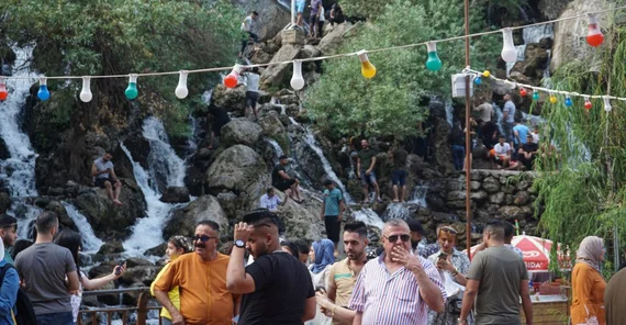 Das Bild zeigt einen anderen Wasserfall – und auch dieser wird von den Einheimischen gern besucht. Das Foto ist von Valentina Meyer-Oldenburg.