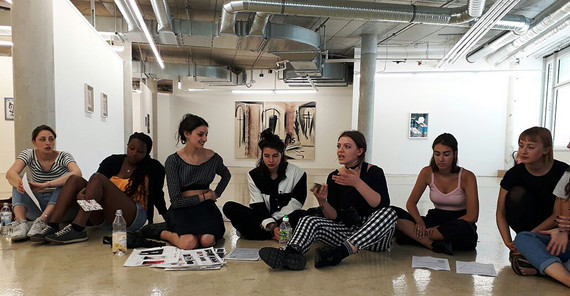 Die studentischen Ausstellungsmacher. Foto: Beatrice Miersch. Die studentischen Ausstellungsmacher. Foto: Beatrice Miersch.