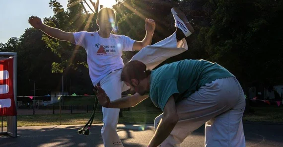 Kampfsport im Sonnenuntergang | Foto: ZfH