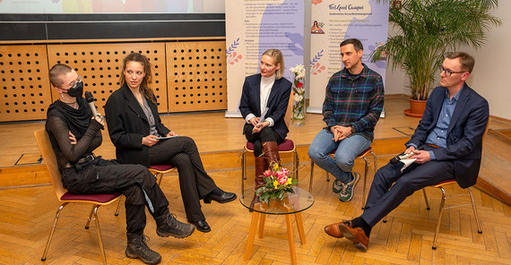 Podiumsdiskussion bei der Preisverleihung Podiumsdiskussion bei der Preisverleihung