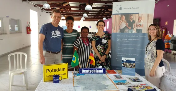 Group photo at the booth – ESALQ | Photo: privat