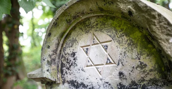 Der jüdische Friedhof in Skwierzyna. Das Foto ist von Justyna Hrabska.
