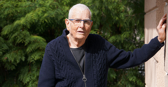 Jürgen Lewerenz in portrait.